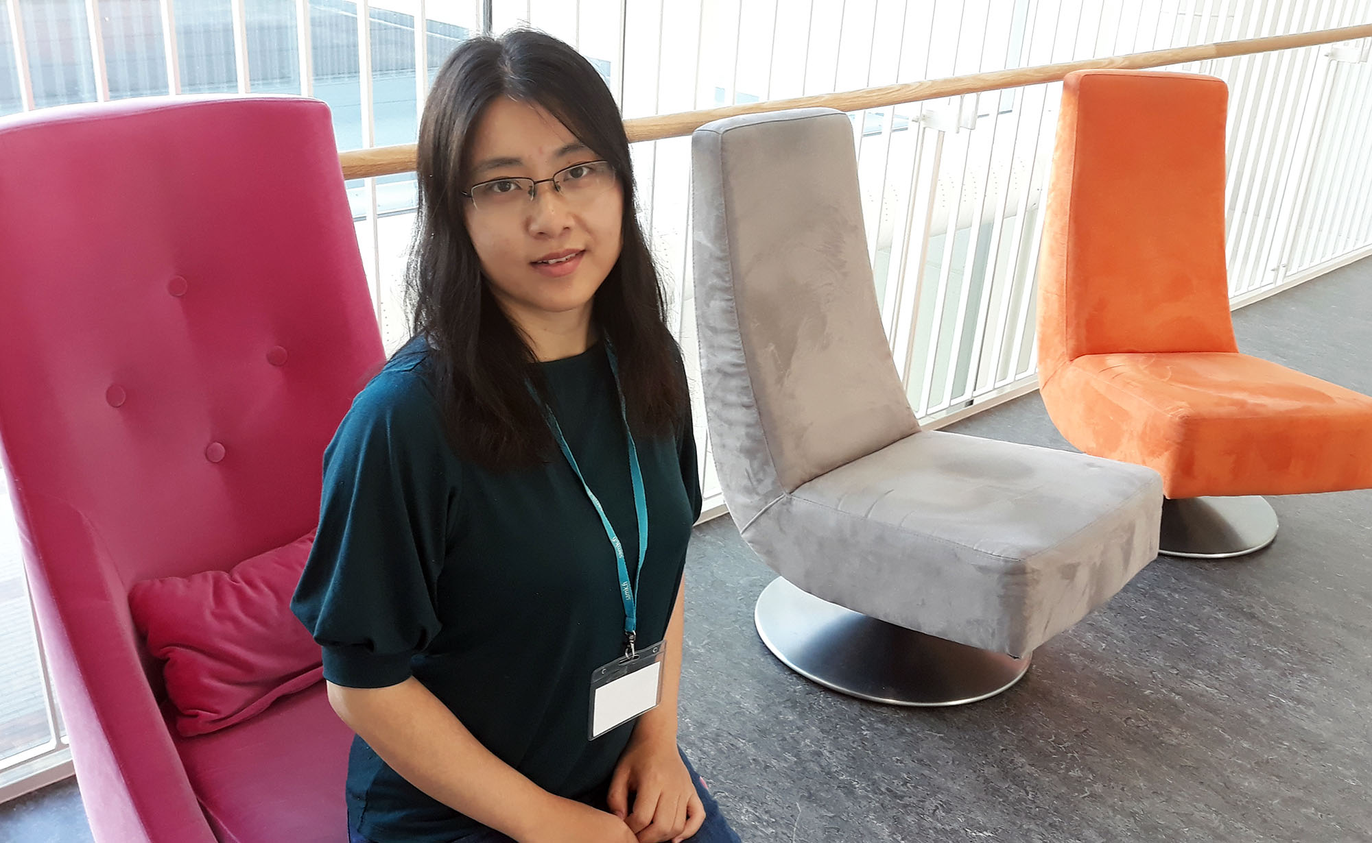 Jue Lu sitting.