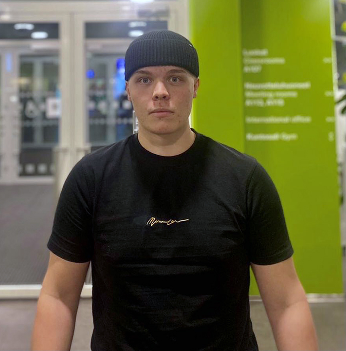 Jere Kuljula, puolivartalokuva