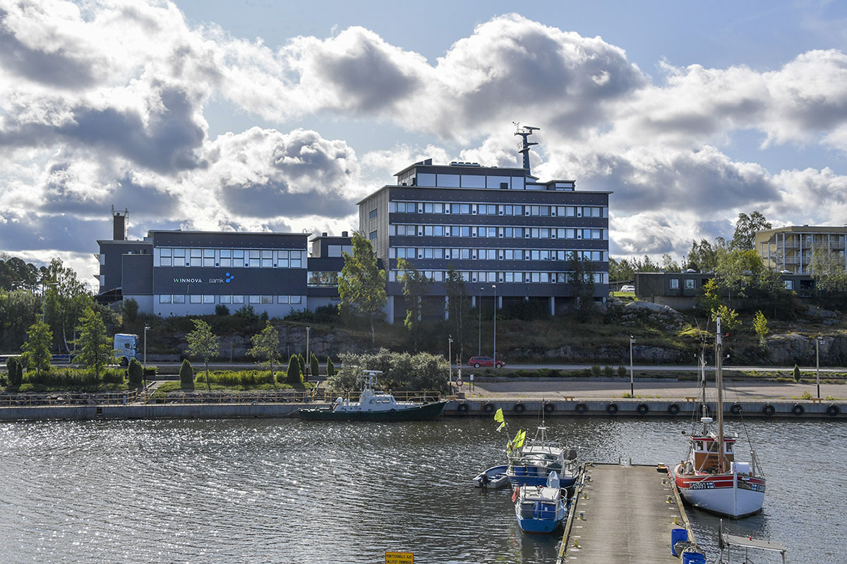 SAMK-kampus Rauma Merimäki veden takana