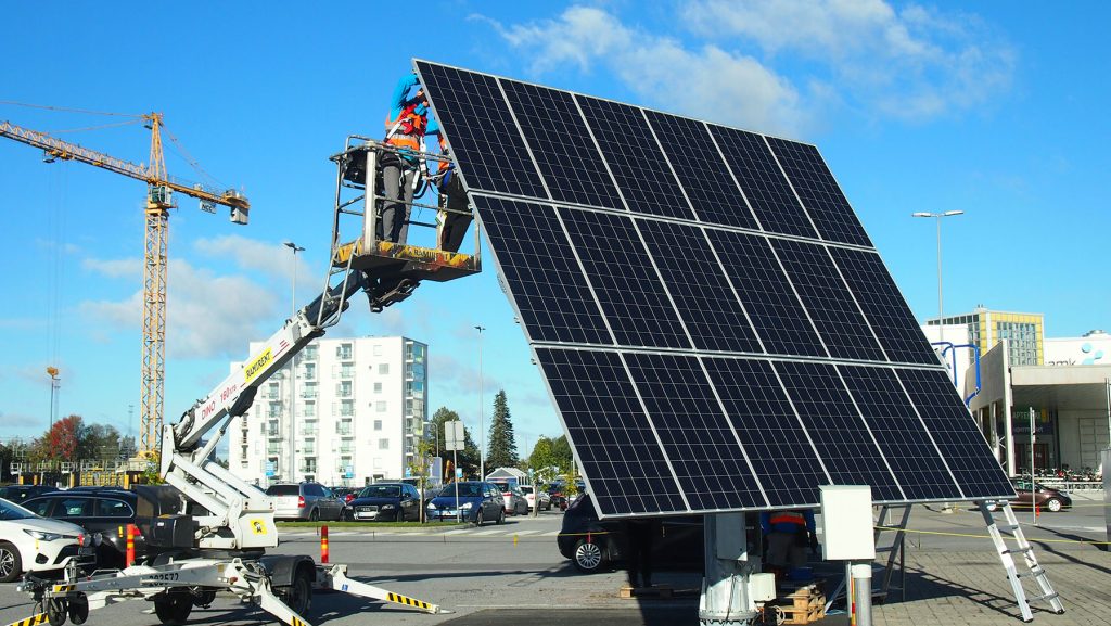 Aurinkoseuraaja asennettiin syys-lokakuussa 2018.
