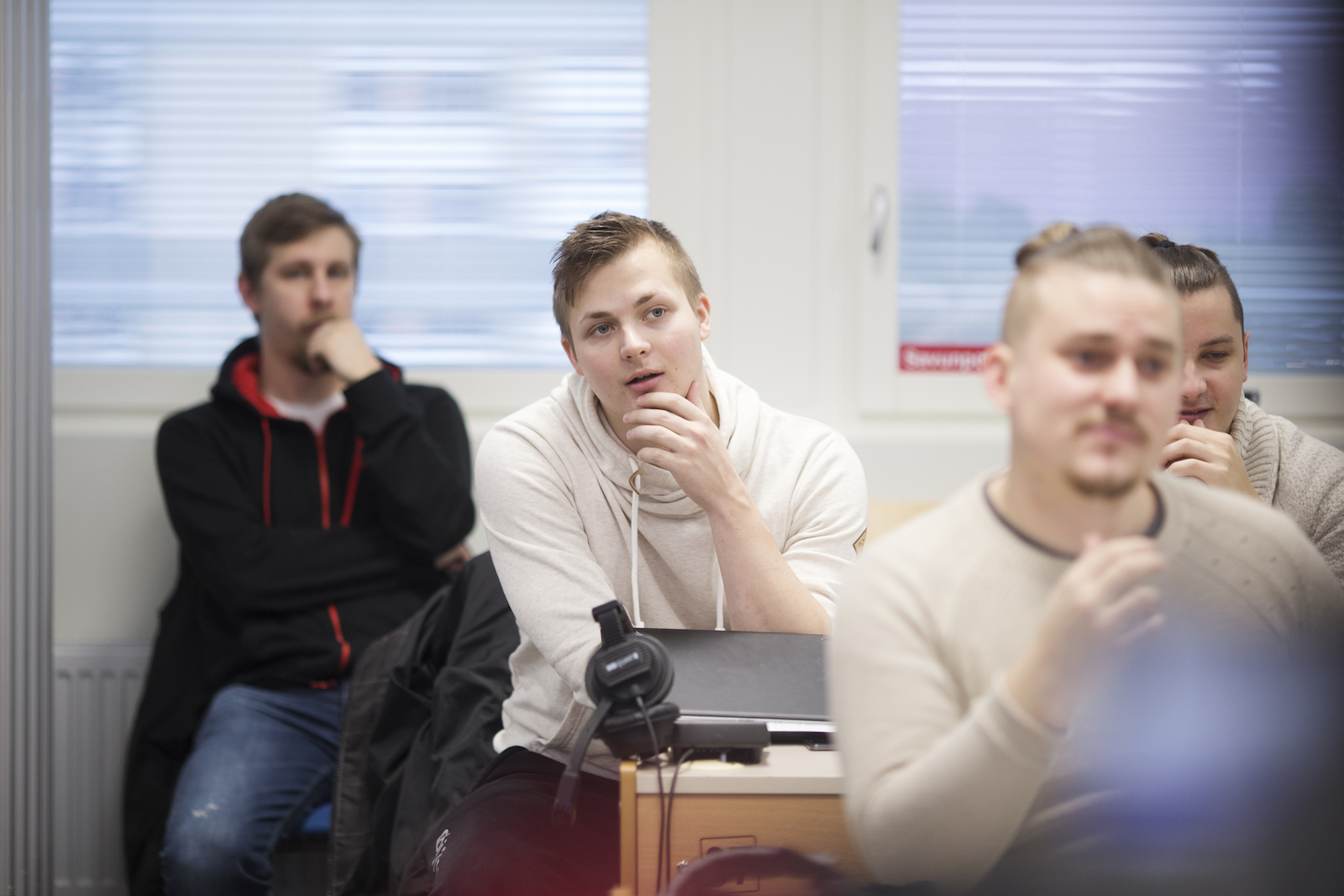 Opiskelijoita SAMK-kampus Porin luokassa.