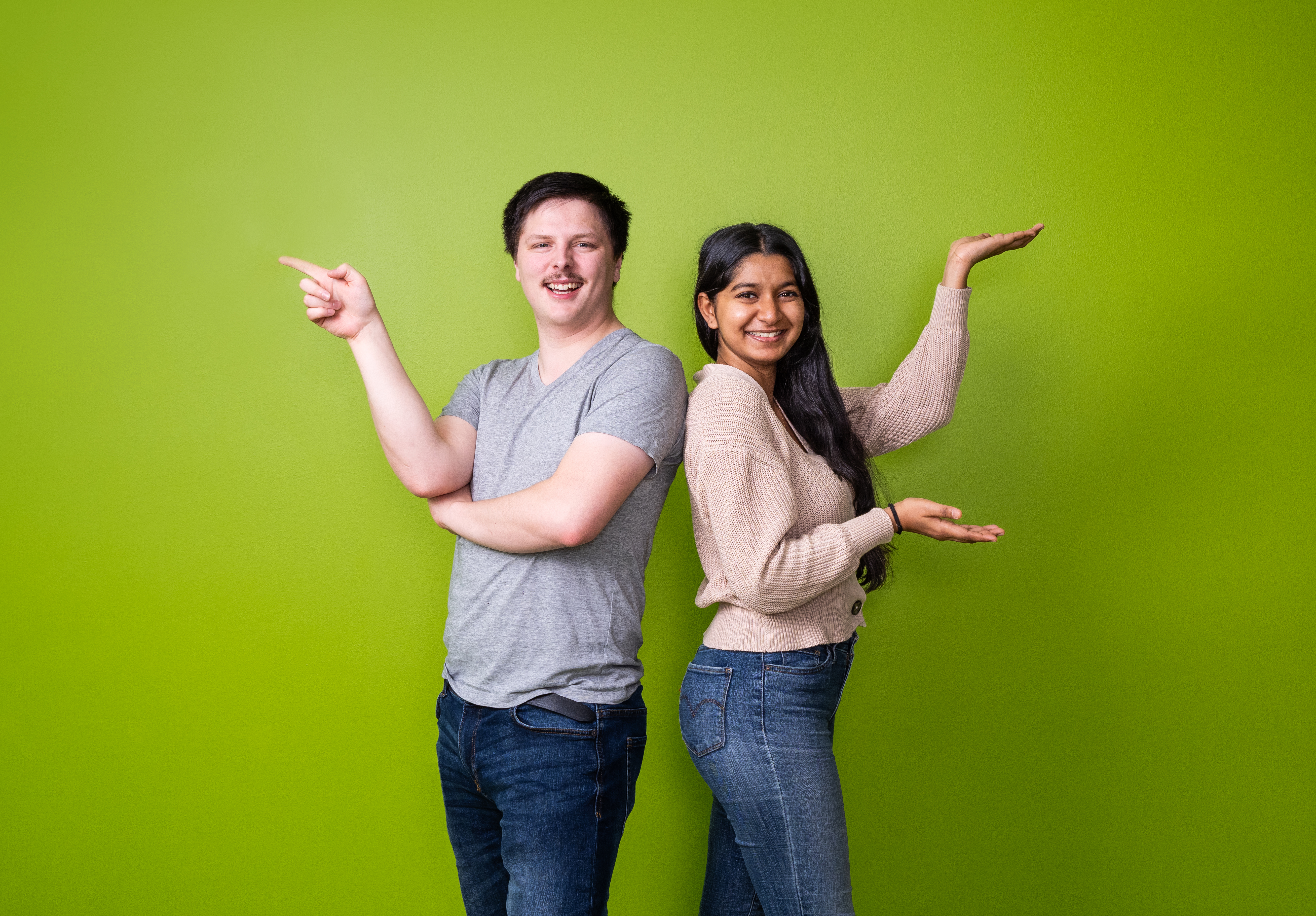 Two SAMK students posing.