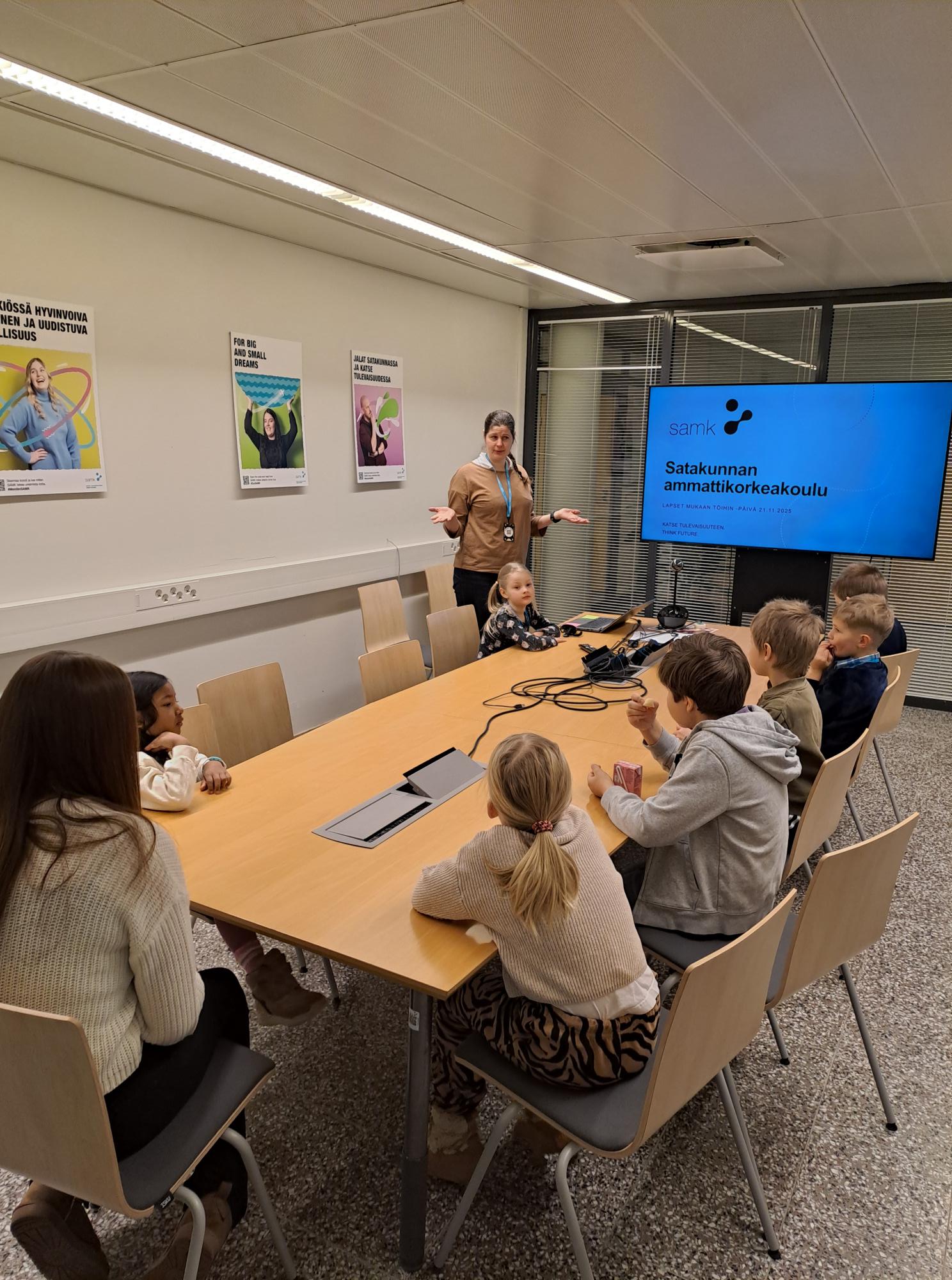 Lapsi mukaan töihin / Children’s Day at Work