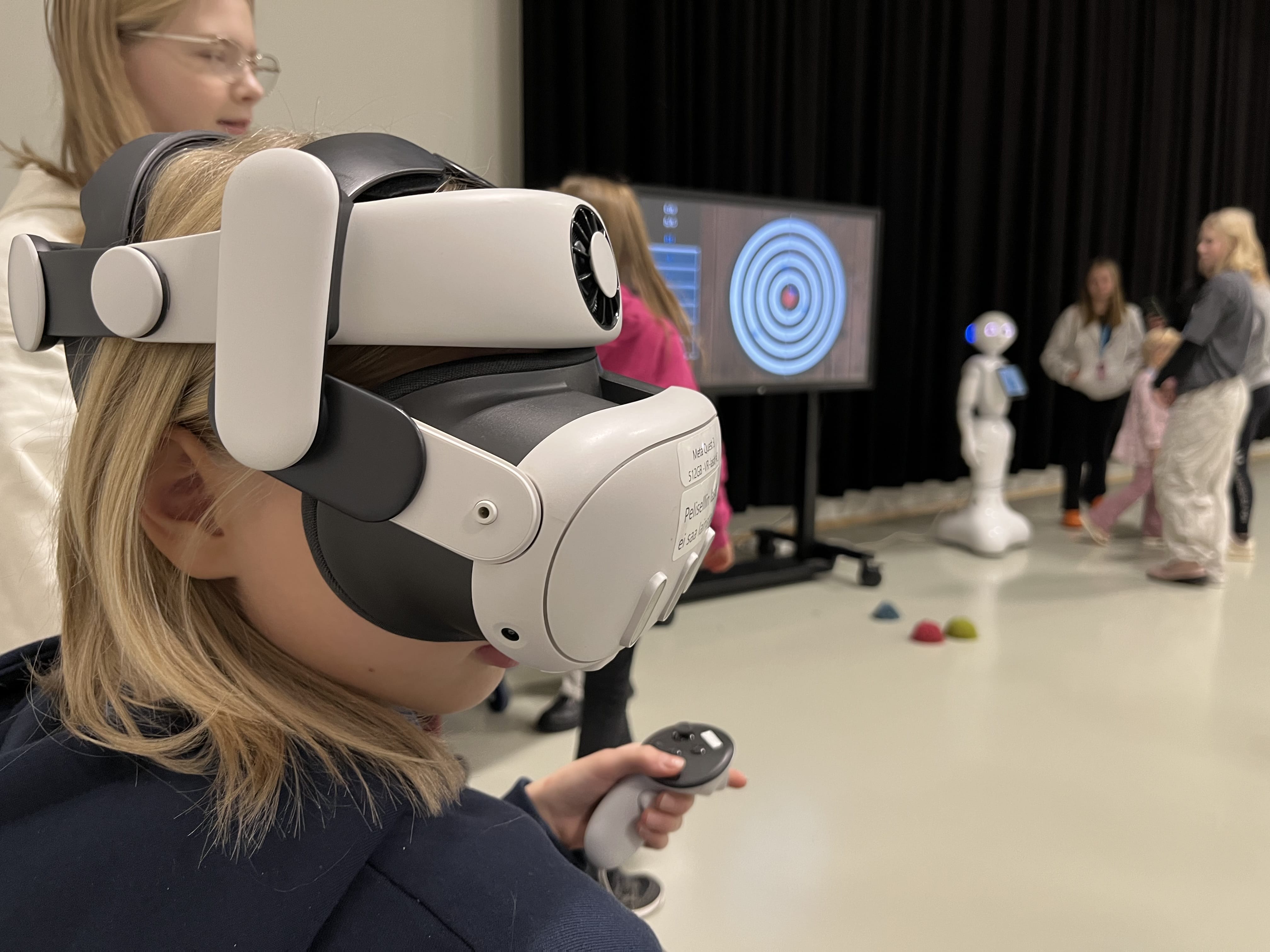 Lapsi mukaan töihin / Children’s Day at Work